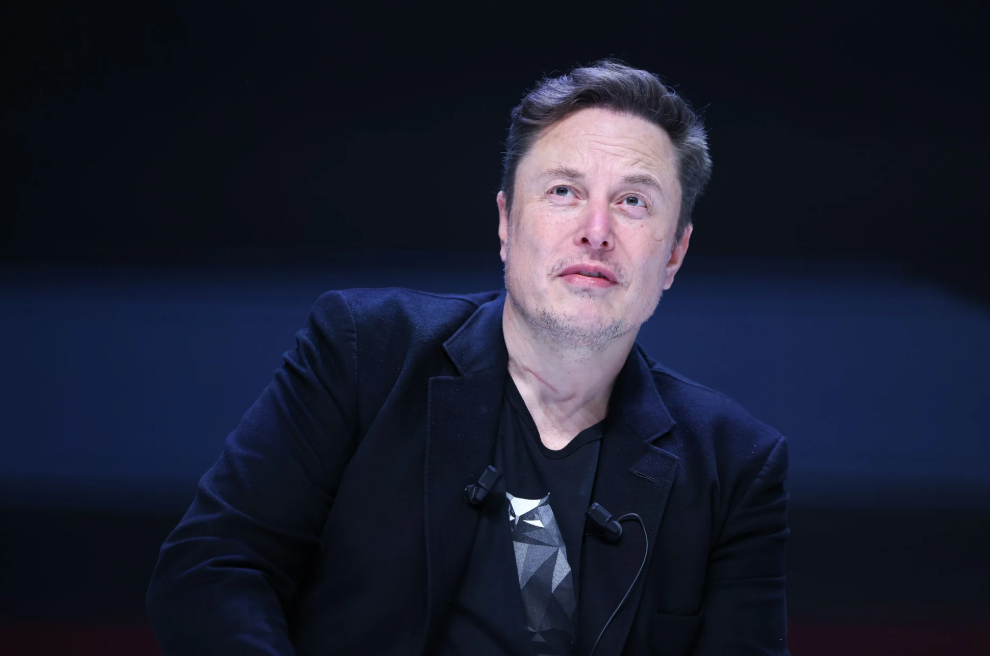 X y xAI de Elon Musk demandan a Apple y OpenAI por presunta colusión para frenar la competencia en IA